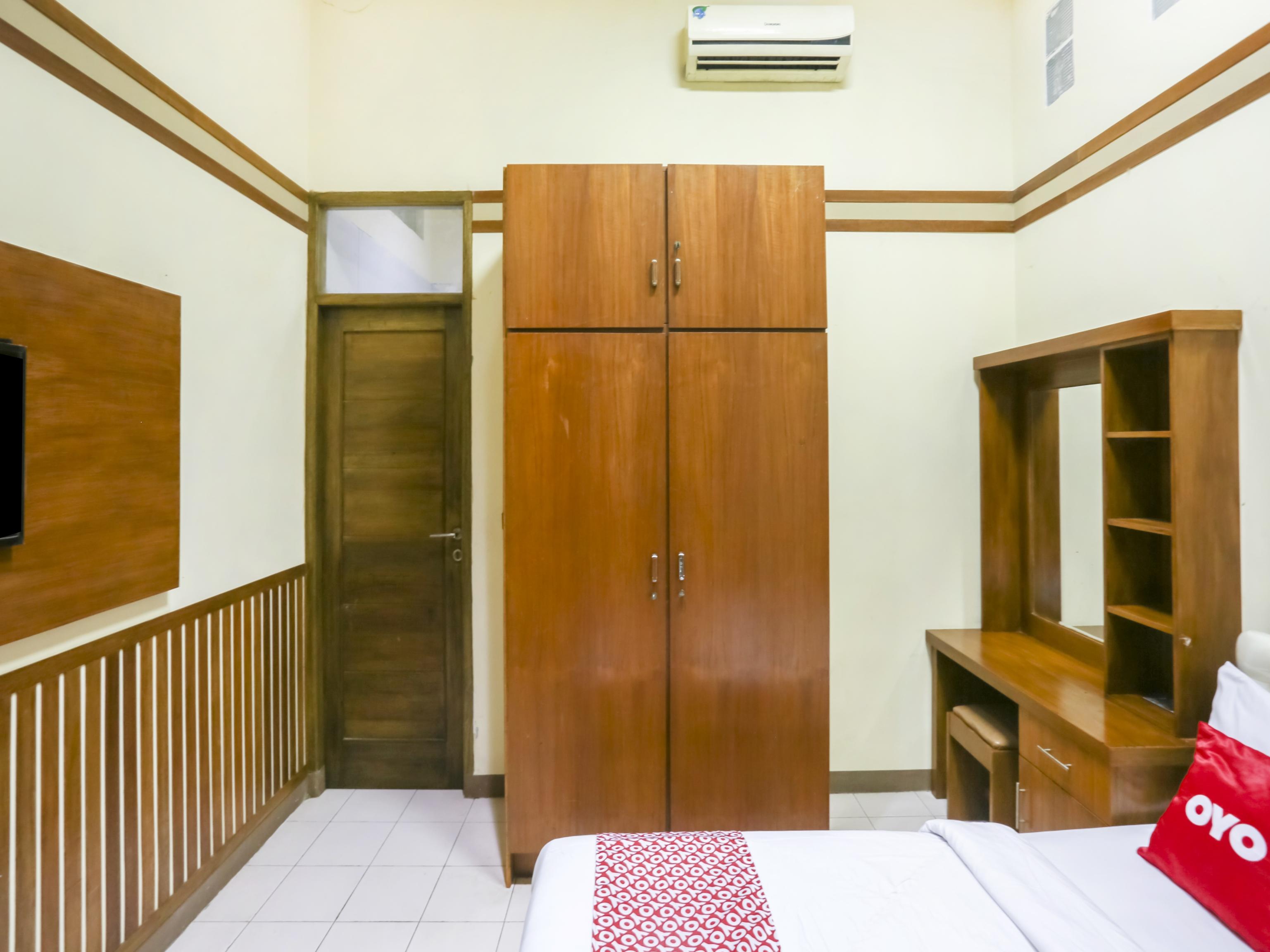 Oyo 90066 Tobana Pejaten House Jakarta Ngoại thất bức ảnh