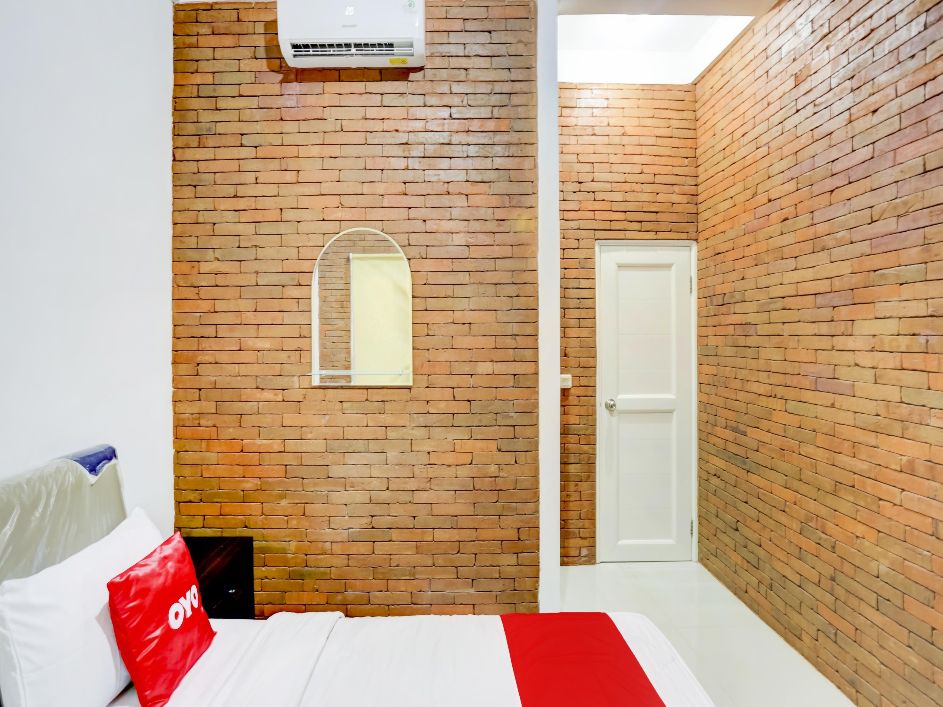 Oyo 90066 Tobana Pejaten House Jakarta Ngoại thất bức ảnh