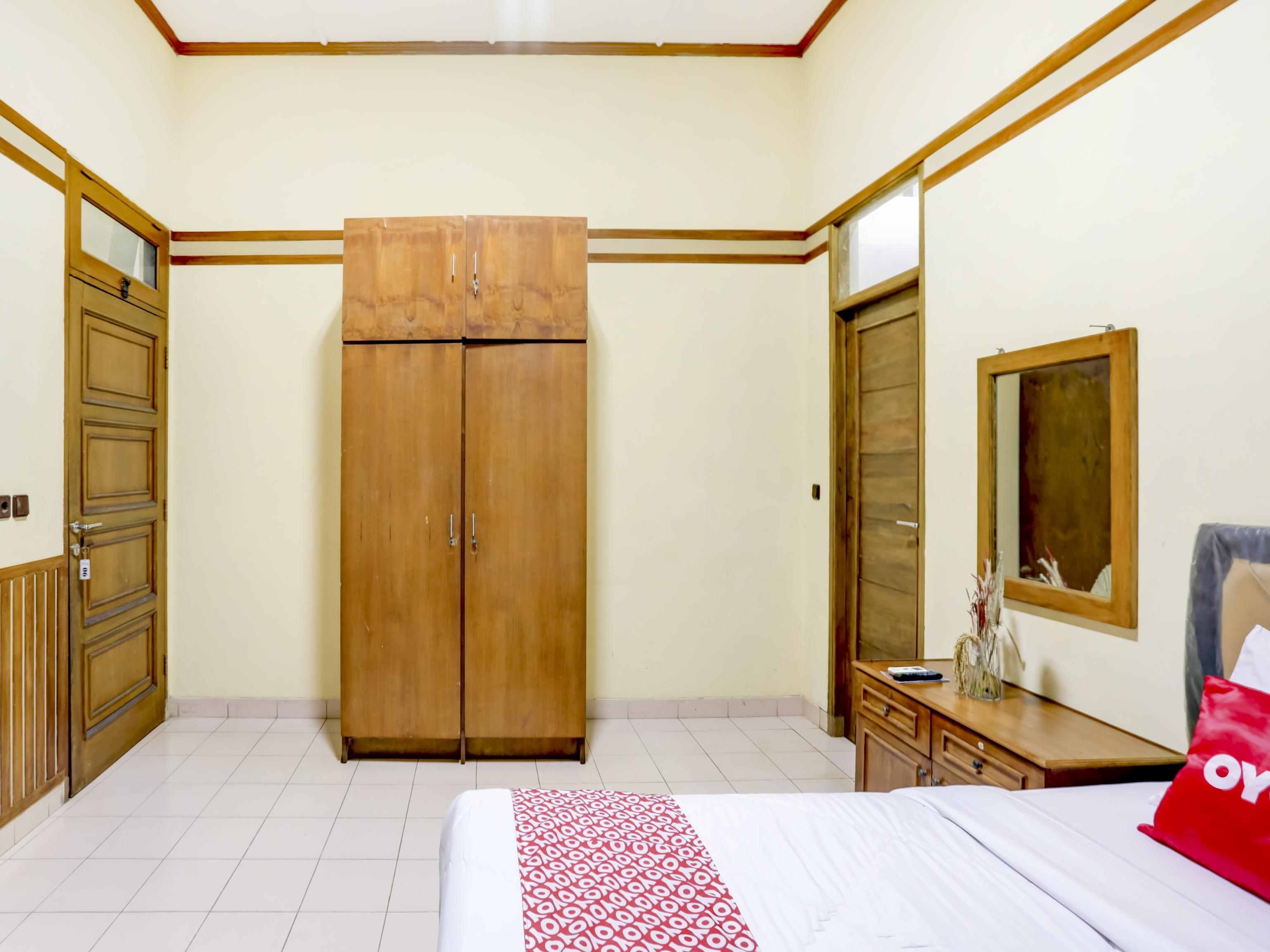 Oyo 90066 Tobana Pejaten House Jakarta Ngoại thất bức ảnh