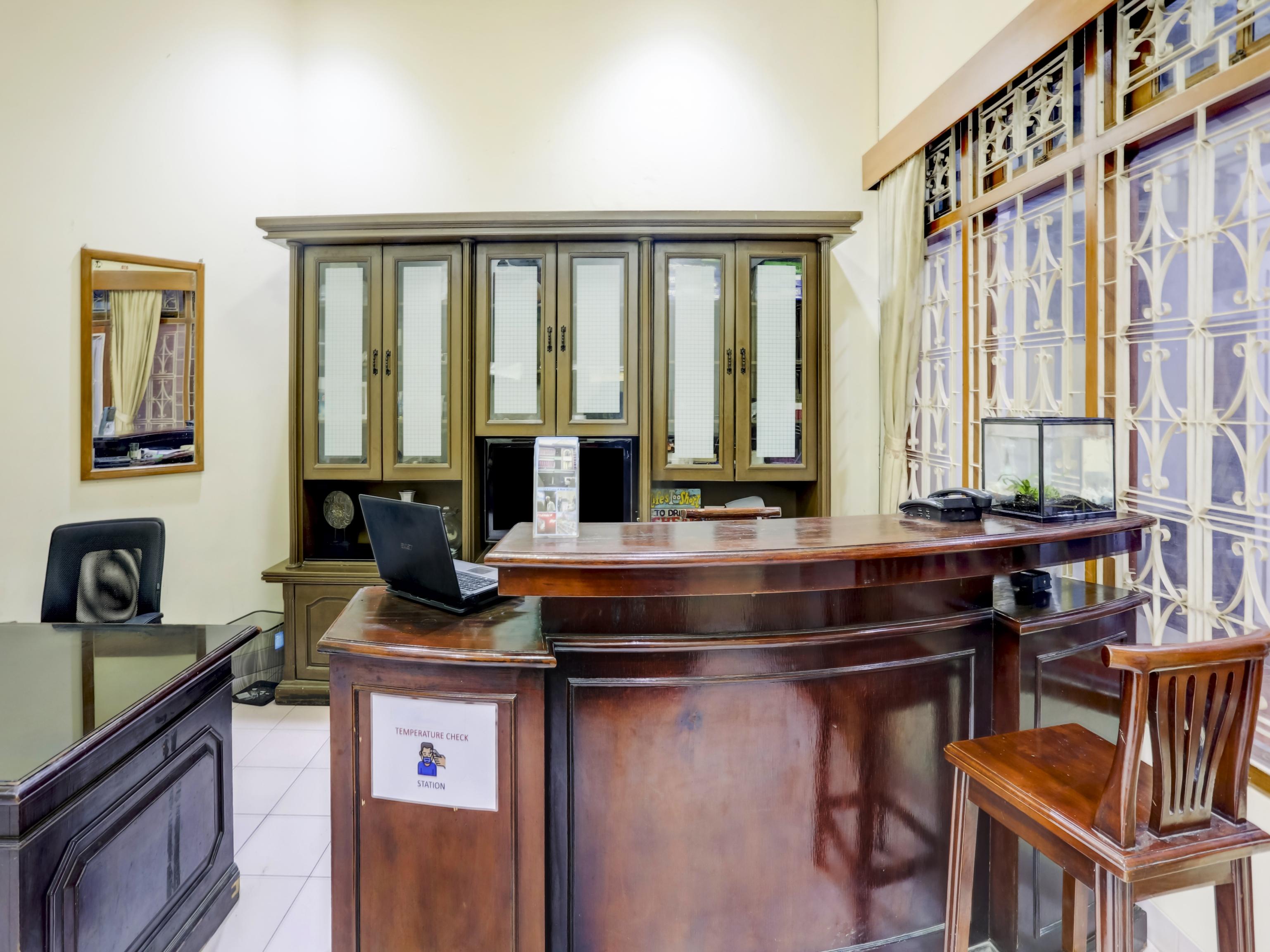 Oyo 90066 Tobana Pejaten House Jakarta Ngoại thất bức ảnh